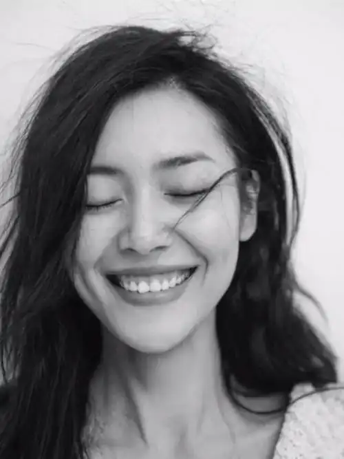 大表姐刘雯的治愈笑容