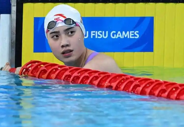 2016年,18岁的小将张雨霏第一次参加奥运会.