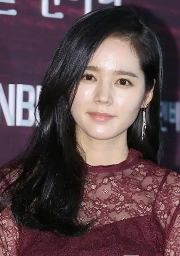 好久不见韩佳人产后首亮相宛若少女眉毛画毁了依旧挡不住的美