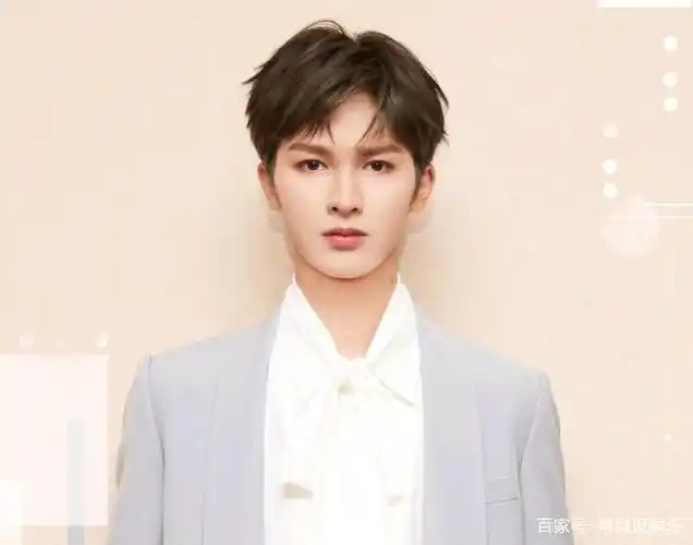 朱正廷新剧将至,搭档90后新晋人气小花,双男主人设成亮点