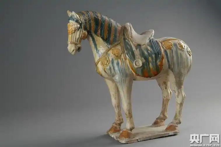 三彩五花马(洛阳博物馆藏)