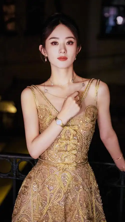 花苞盘发温柔又大方!好伟大的一张脸!赵丽颖真的是在任