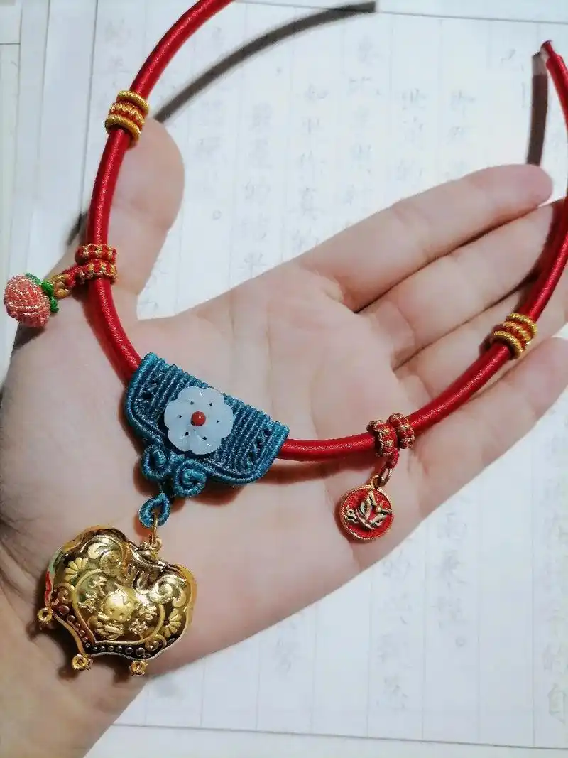 儿童项圈.一点点编成喜欢的样子～#今日分享 #我的手工作品  - 抖音