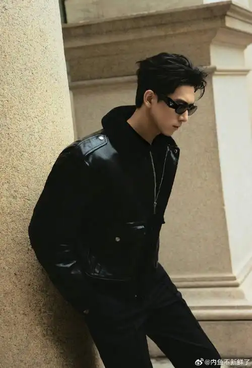 李现超话#李现瘦了十几斤的秘密#今天又是被李现帅到的一天!