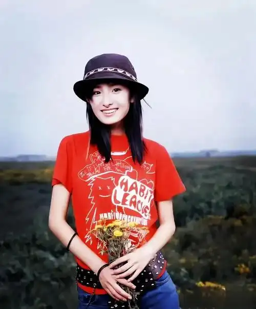 高中时候的杨幂清纯美丽杨幂年轻时 好清纯以前 女星美照分享