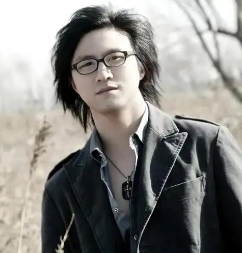 汪峰18岁的葛荟婕不要转身娶了36岁的章子怡他到底图什么