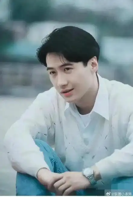 有人能get到吗?王一博民国造型身上真的有黎明的气质