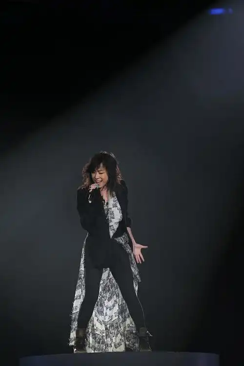 林忆莲:用歌声讲述时光的故事