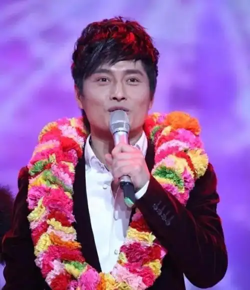 草根歌手云飞,多年前抛弃家庭,现如今得到了应有的报应!