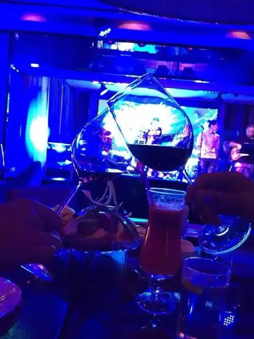 沪上最佳艳遇餐厅庭院式酒吧,聚会包场嗨到爆