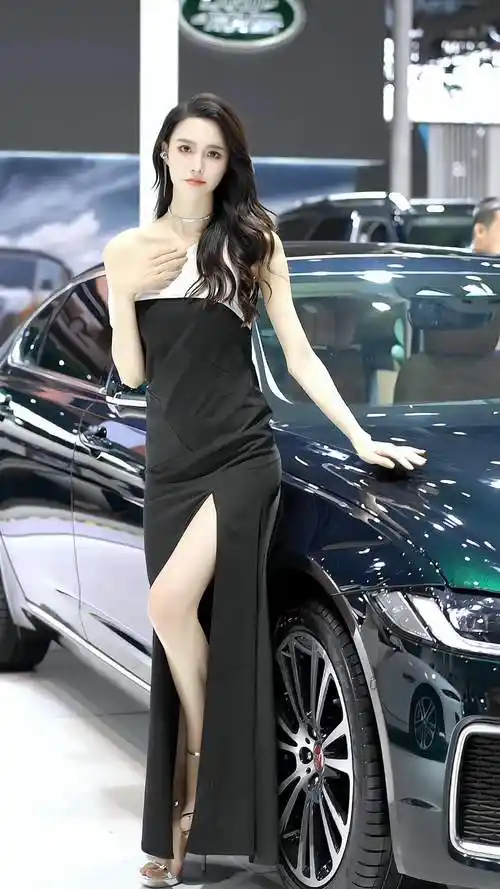 这个女孩好看#最美车模 #大长腿 #长腿美女 #车模小姐姐 #最美模特