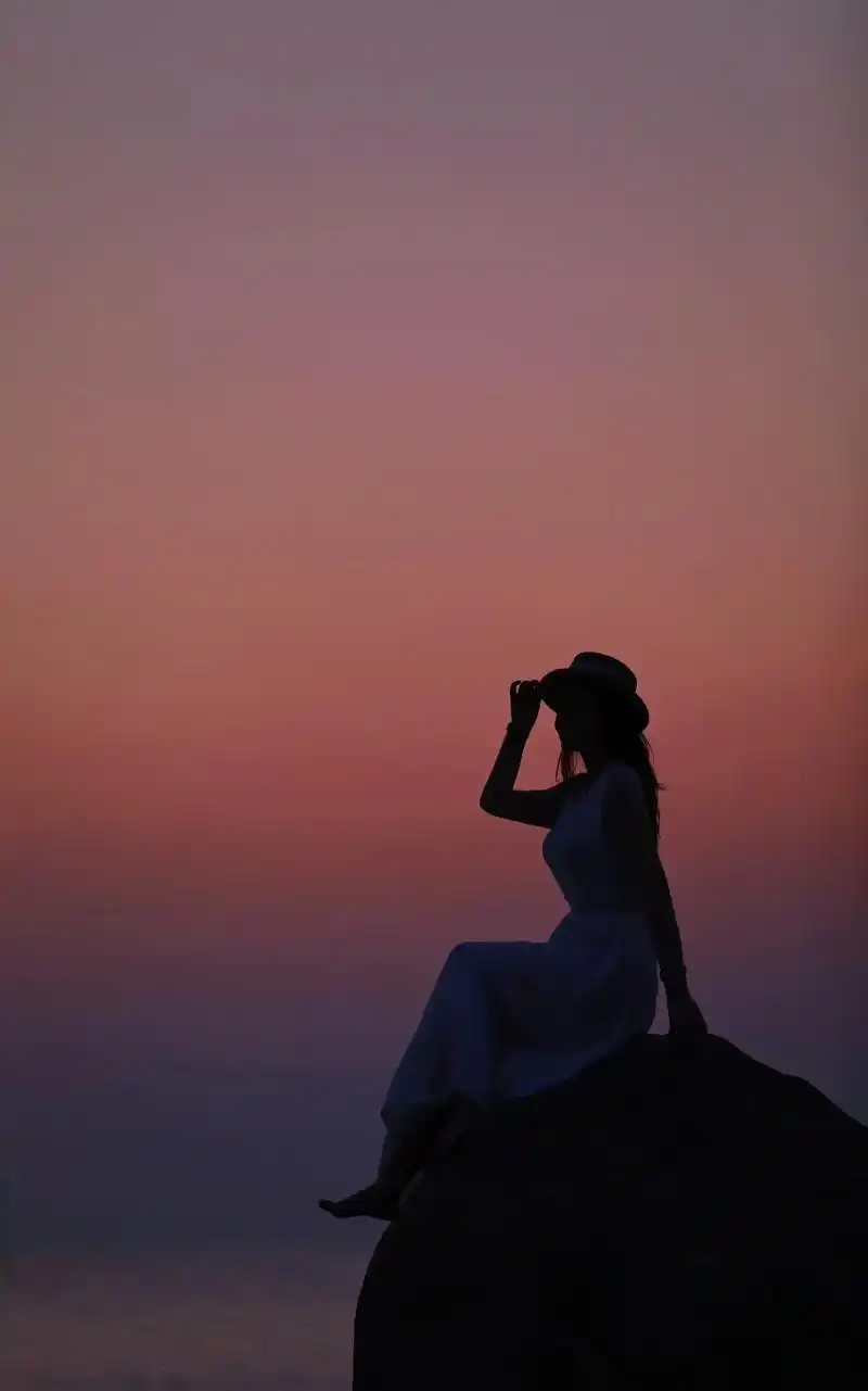 人面夕阳的时候老会想起那个经常说的夕阳无限好只是近黄昏