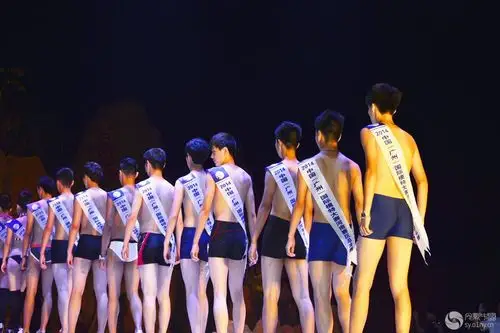 模特泳装走秀纪实