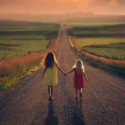 二次元三姐妹头像一人一个_微信头像图片大全