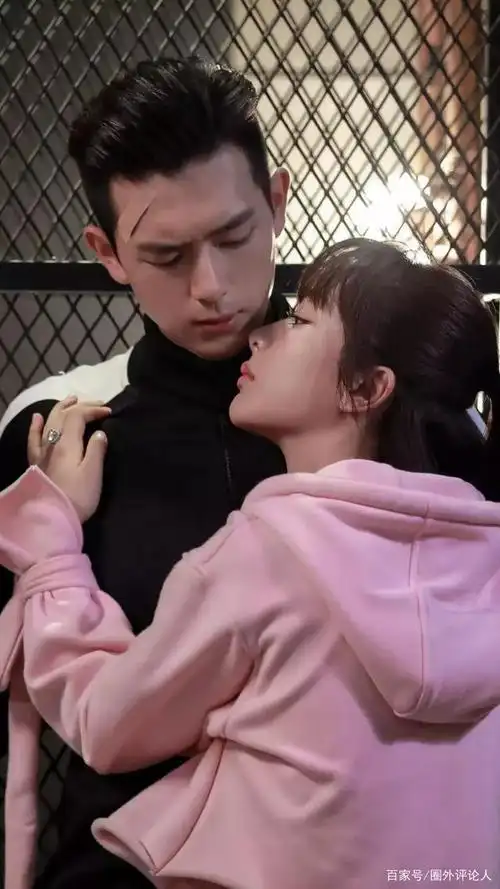 李现杨紫玩不到一起?尤长靖被diss真相?张翰张钧甯在一起?