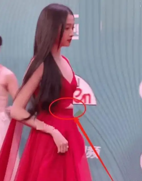 关晓彤新活动图风尘味太重,减肥减了个寂寞,吃植物肉也不管用__凤凰网