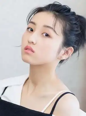 张子枫经纪人(联系方式)