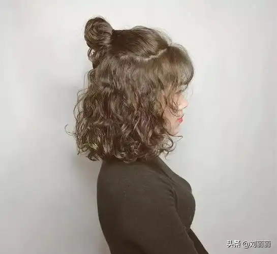 烫小卷扎起来更美