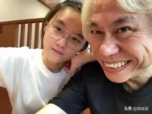 爷孙恋10年后结局反转,男主死了,女主疯了