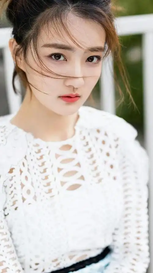 "内娱白富美"徐璐:长相漂亮身材好,颜值演技都在线!