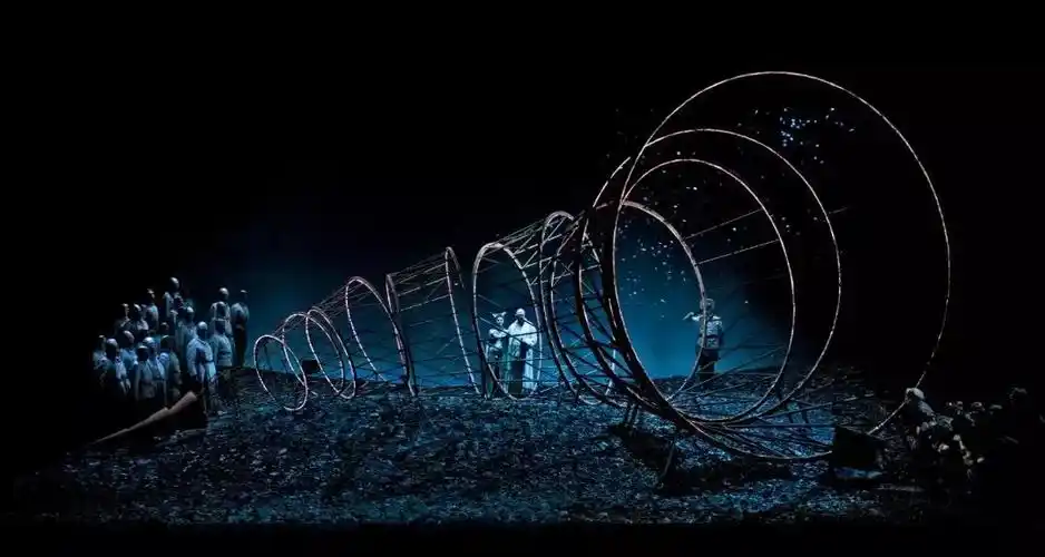 多图预警!全球戏剧舞美设计合集