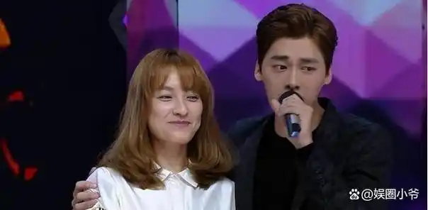 李易峰再次以低调行事,转而和姐妹花杨幂唐嫣传出了绯闻.