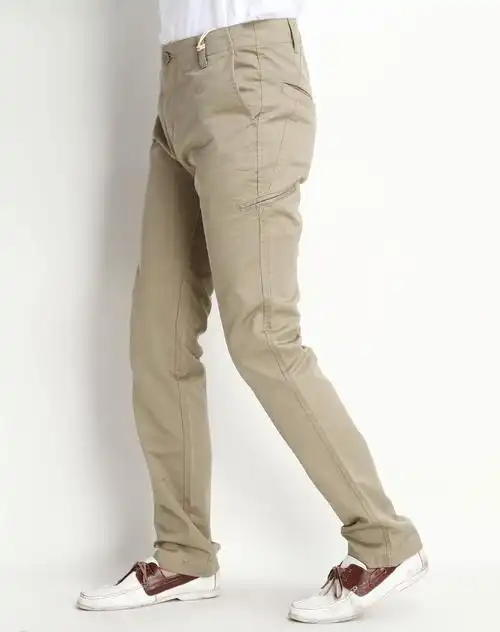 卡其色休闲长裤