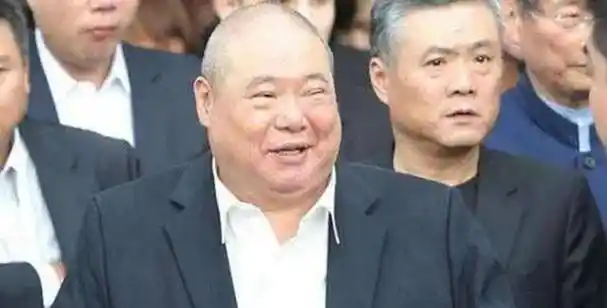 "竹联帮"帮主叱咤台湾,儿子15岁坐牢75年,花光家产也无法保释_黄少岑