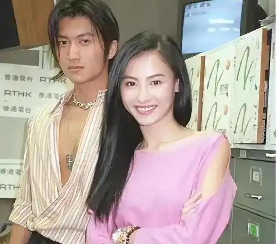 回顾如今才明白谢霆锋对张柏芝不是喜欢而是深爱