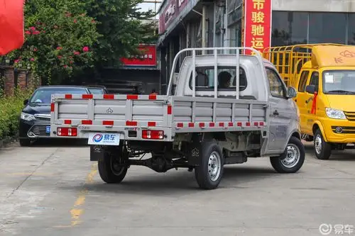 【新豹t32018款栏板 1.