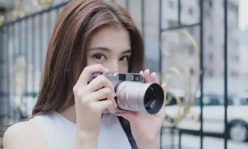 吴千语换新头像,不复往日甜美形象,"情场失意"导致风格大变?