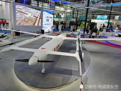 国产大型物流无人机亮相载重100公斤战场送餐已是小儿科