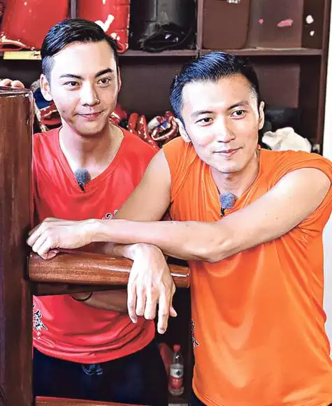 陈伟霆甘做谢霆锋跑腿小弟