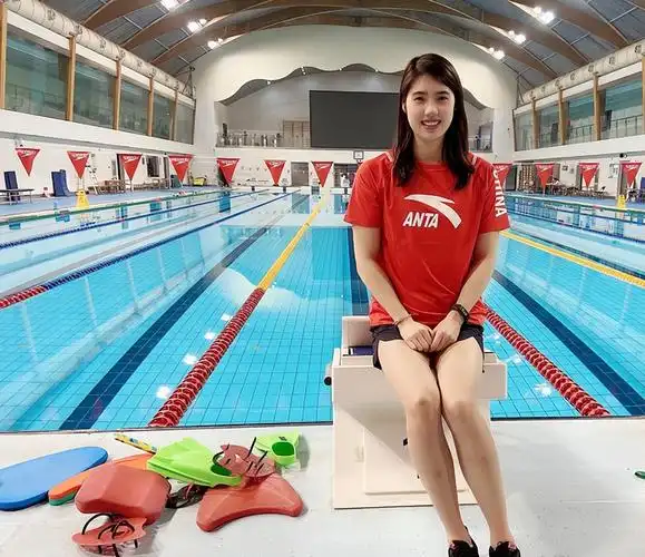 中国游泳运动员张雨霏个人简历(好美!