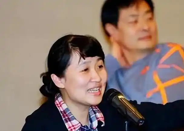 "胖星"梁冠华:这辈子做得最正确的选择,就是娶才貌双绝的唐烨