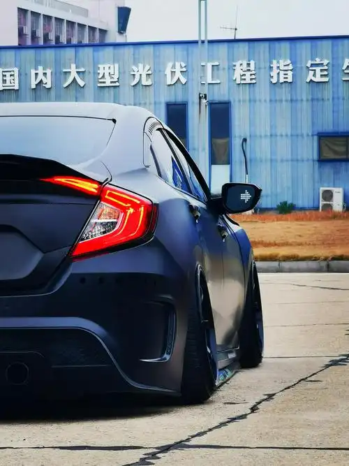 素黑姿态十代思域三年改装征程让小白蜕变资深玩家