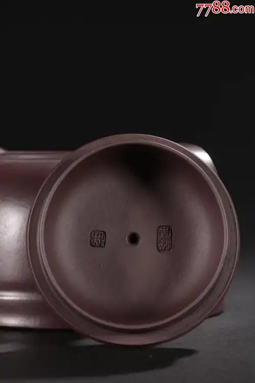 徐汉棠款瑞兽钮紫砂壶