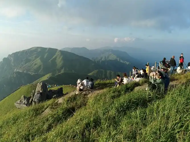 武功山沈子村一铁蹄峰一金顶美景