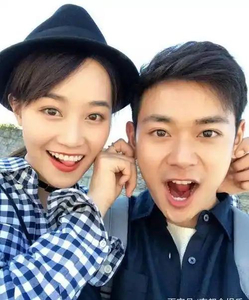 也有人担心蓝盈莹与曹骏的感情是男弱女强,不过蓝盈莹曾表示对这种