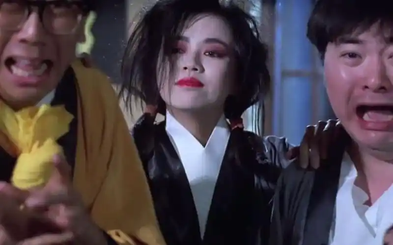 2个女鬼见人就上身不过长得这么漂亮的女鬼你还会怕吗神操作第69期