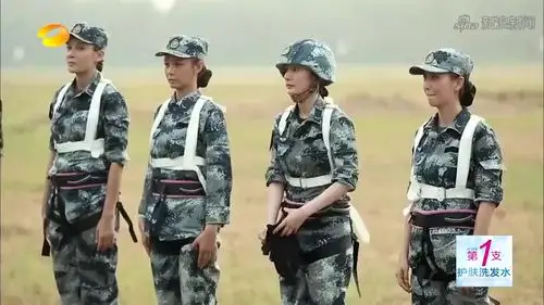 真正男子汉:高空十米倒滑,佟丽娅杨幂却追求好看,班长瞬间大怒