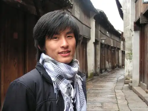 上海家教-在校大三学生家教-宝山 罗店家教 生活照