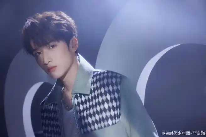 严浩翔神图##和严浩翔一起拥抱春天##凝聚v力量