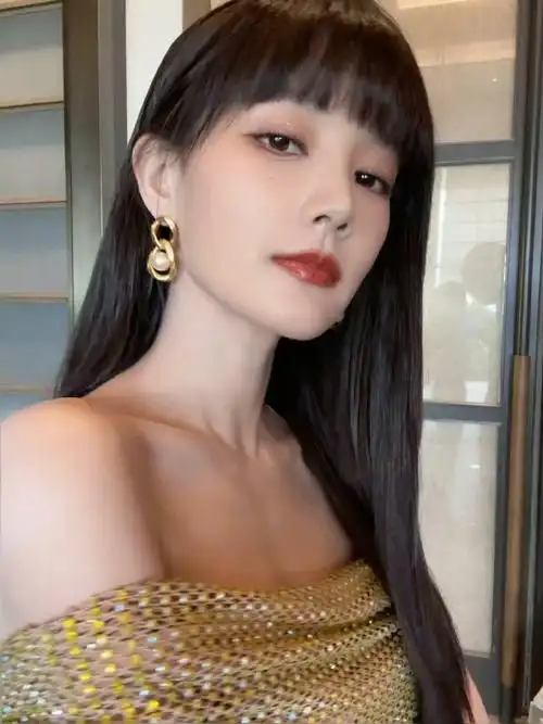 李一桐长发毛线帽