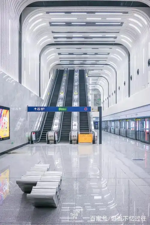 武汉10个超美的地铁站,站站都是风景!