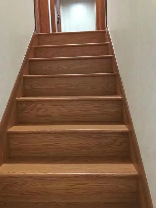 楼梯木踏板 强化复合和实木复合楼梯踏步板 自带掉边收口 安装简易