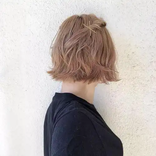 一周不重样短发女生必备的人气编发look