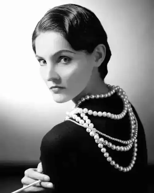 戴珍珠的都是真女神不信请往下看