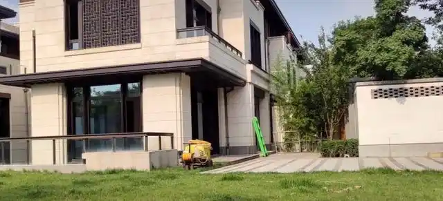 赵丽颖为儿子砸1亿买北京豪宅,打脸前婆婆,网友:脸打得疼不疼