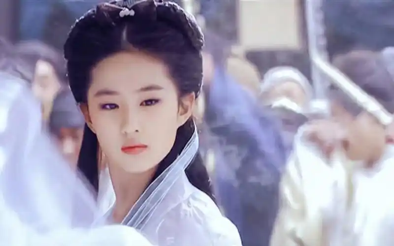 刘亦菲古装之出尘绝俗小龙女32.